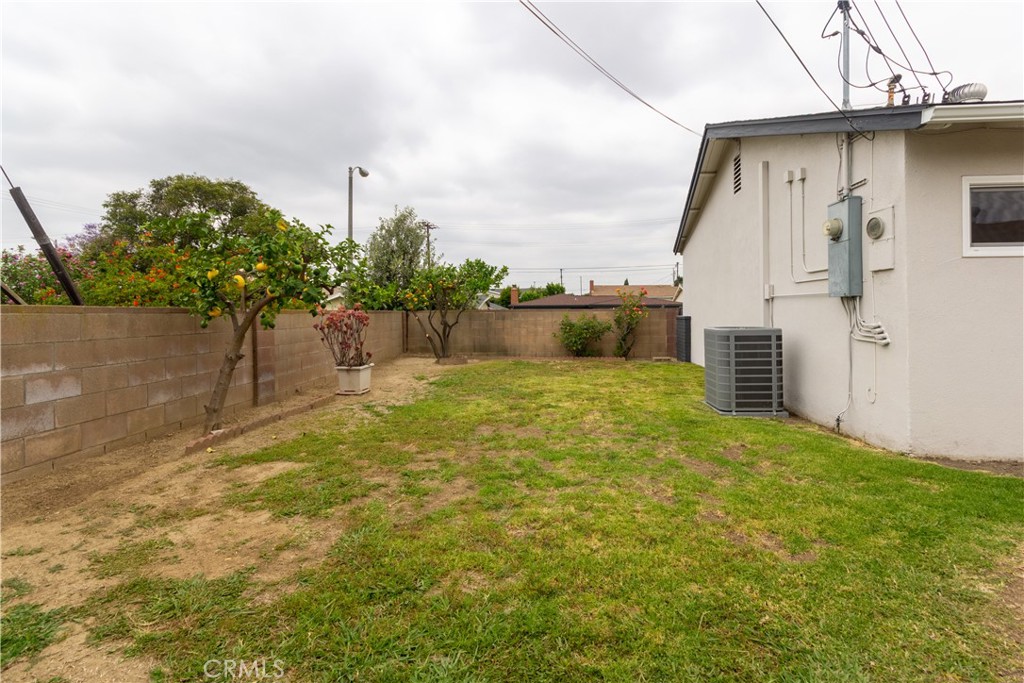912 San Patricio