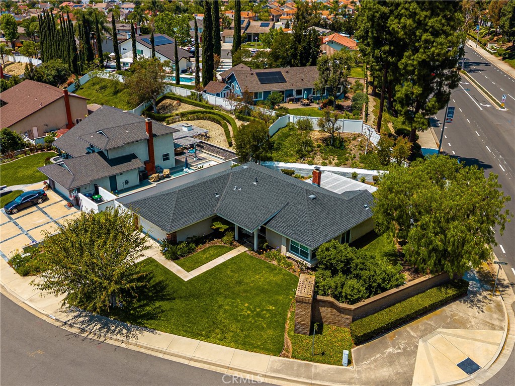 4907 Avenida De Las Estrellas