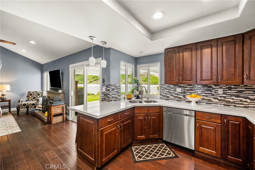 4907 Avenida De Las Estrellas