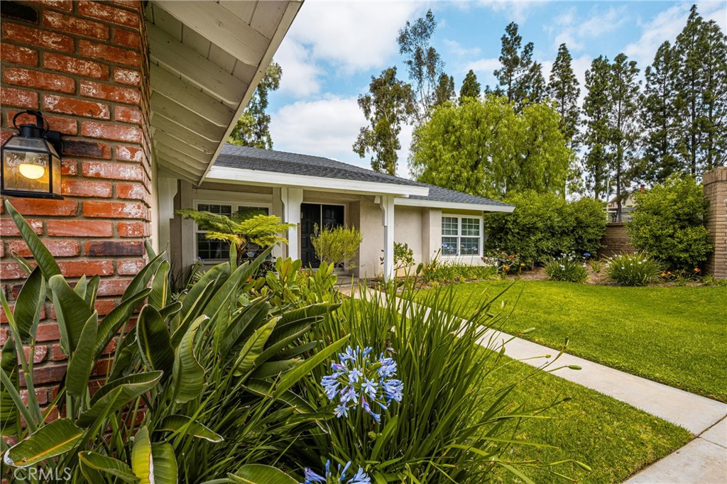 4907 Avenida De Las Estrellas