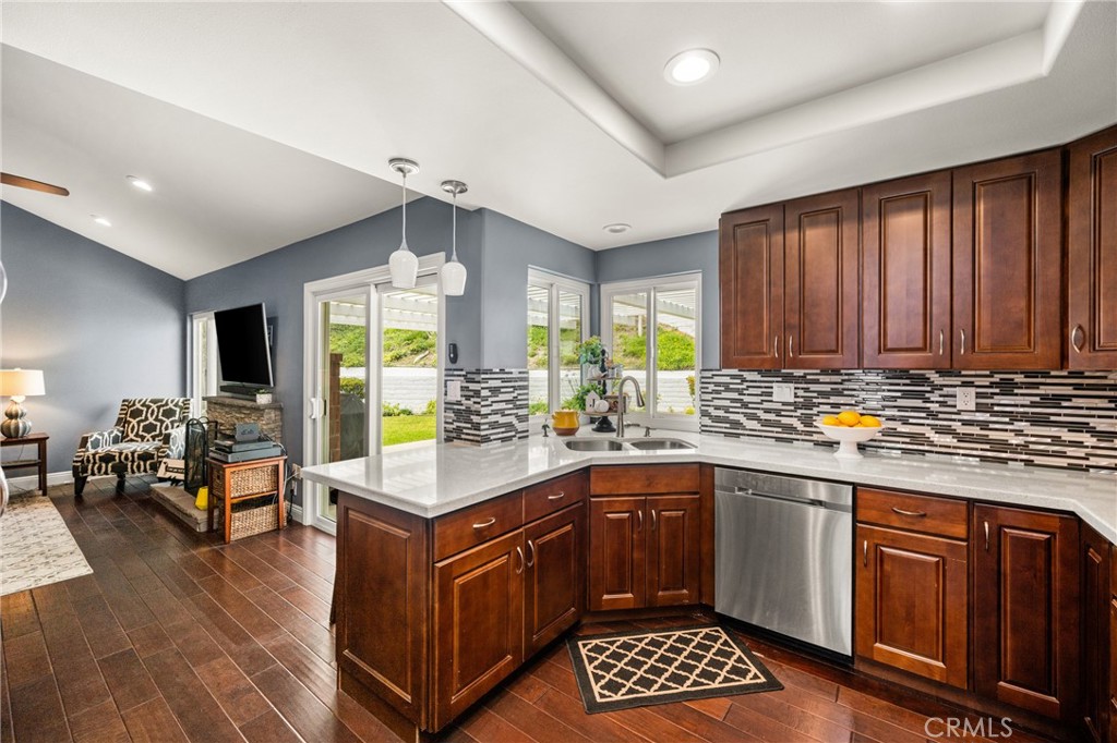 4907 Avenida De Las Estrellas