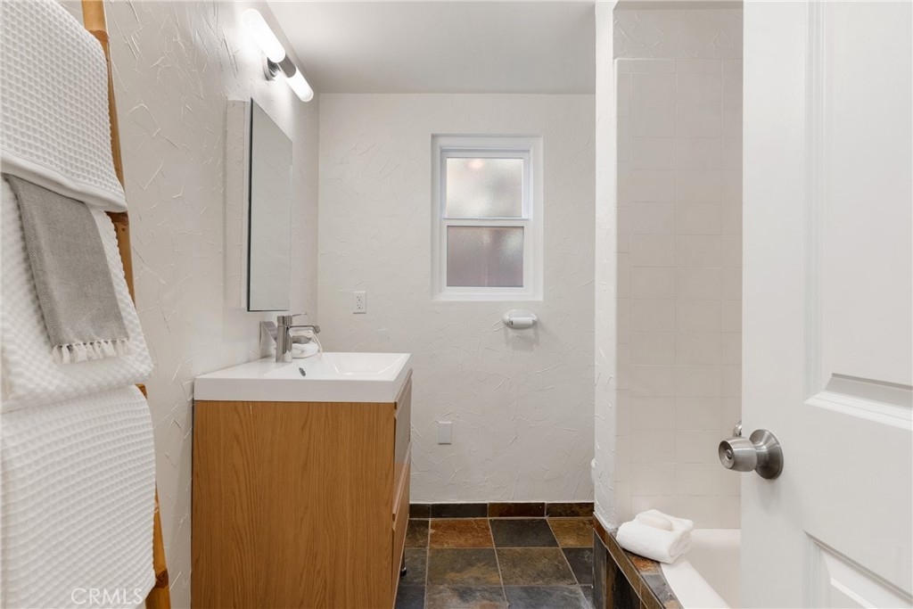 5642 Meinhardt