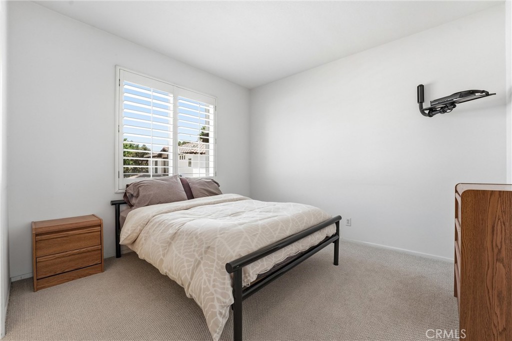 2444 Sunningdale