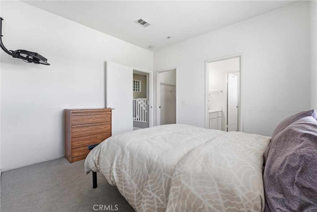 2444 Sunningdale