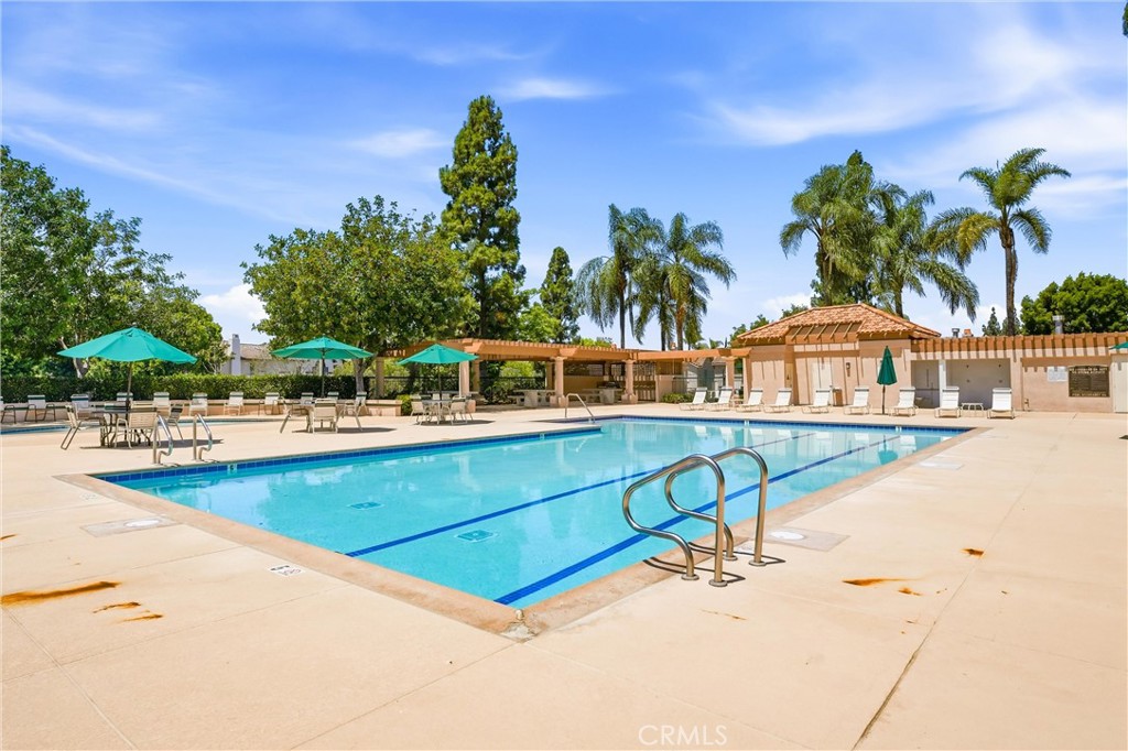 2444 Sunningdale