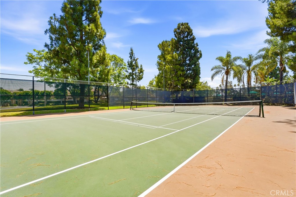 2444 Sunningdale