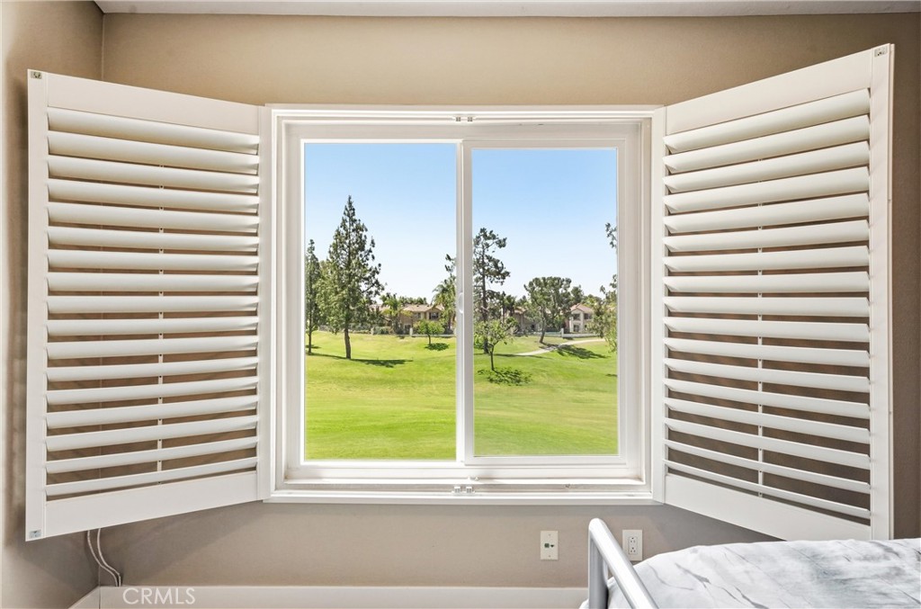 2444 Sunningdale