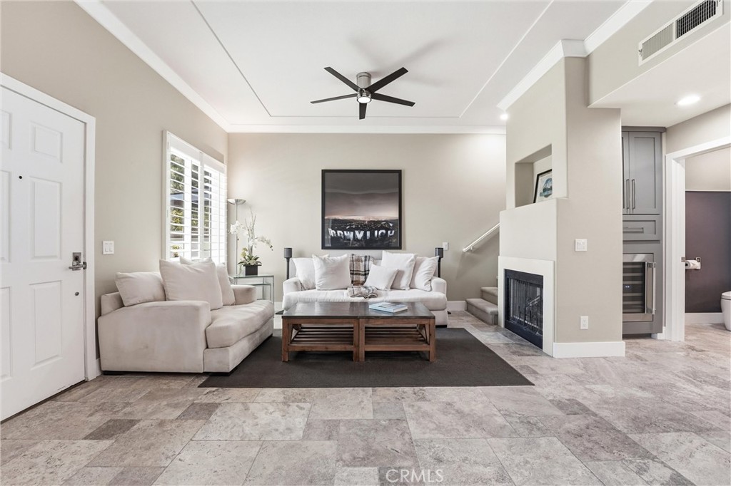2444 Sunningdale