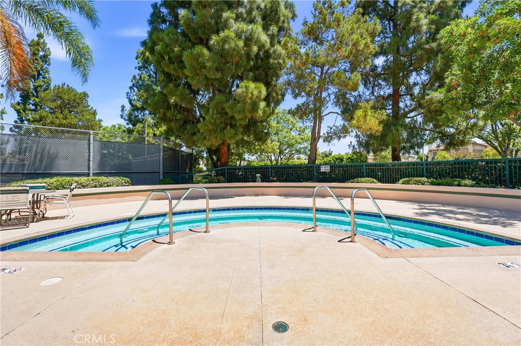 2444 Sunningdale