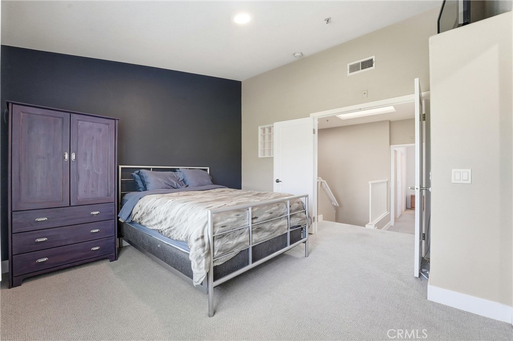 2444 Sunningdale