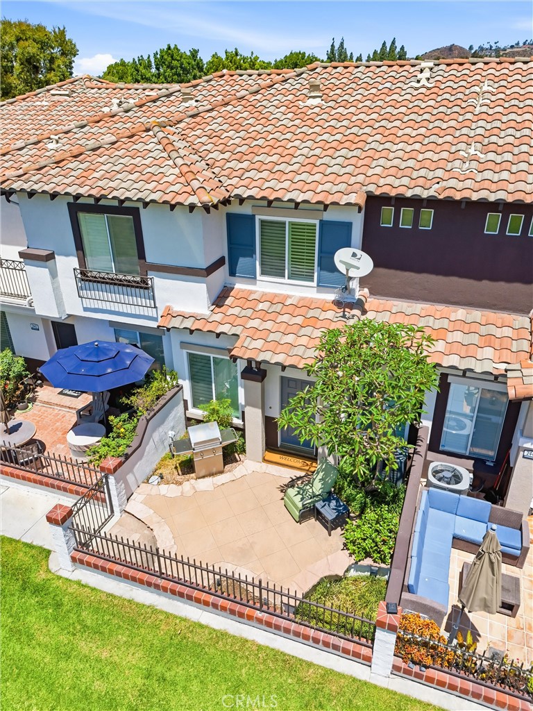 2444 Sunningdale