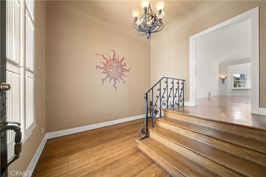 2625 E Ocean
