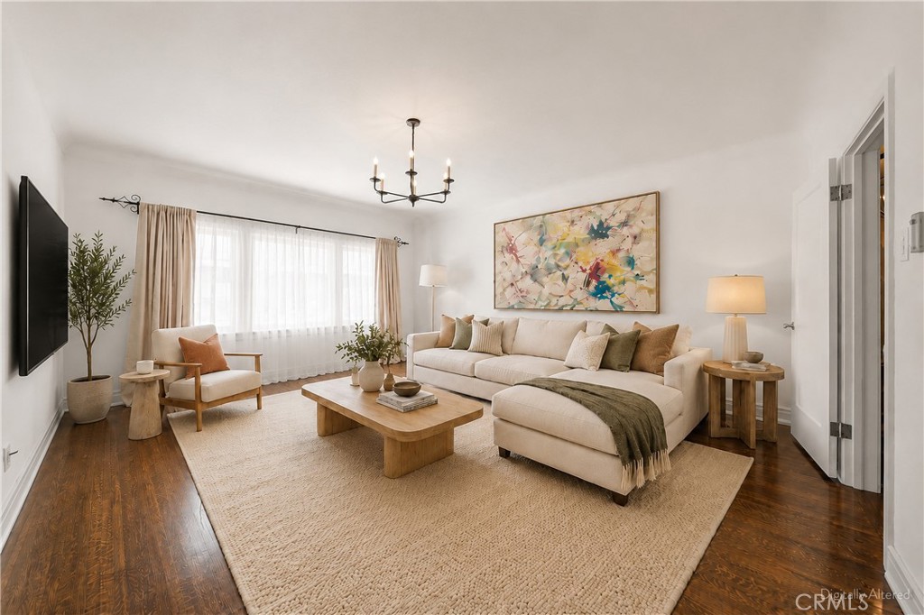2625 E Ocean