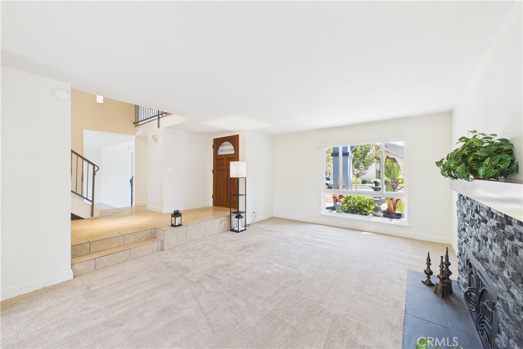 5089 Saratoga Avenue
