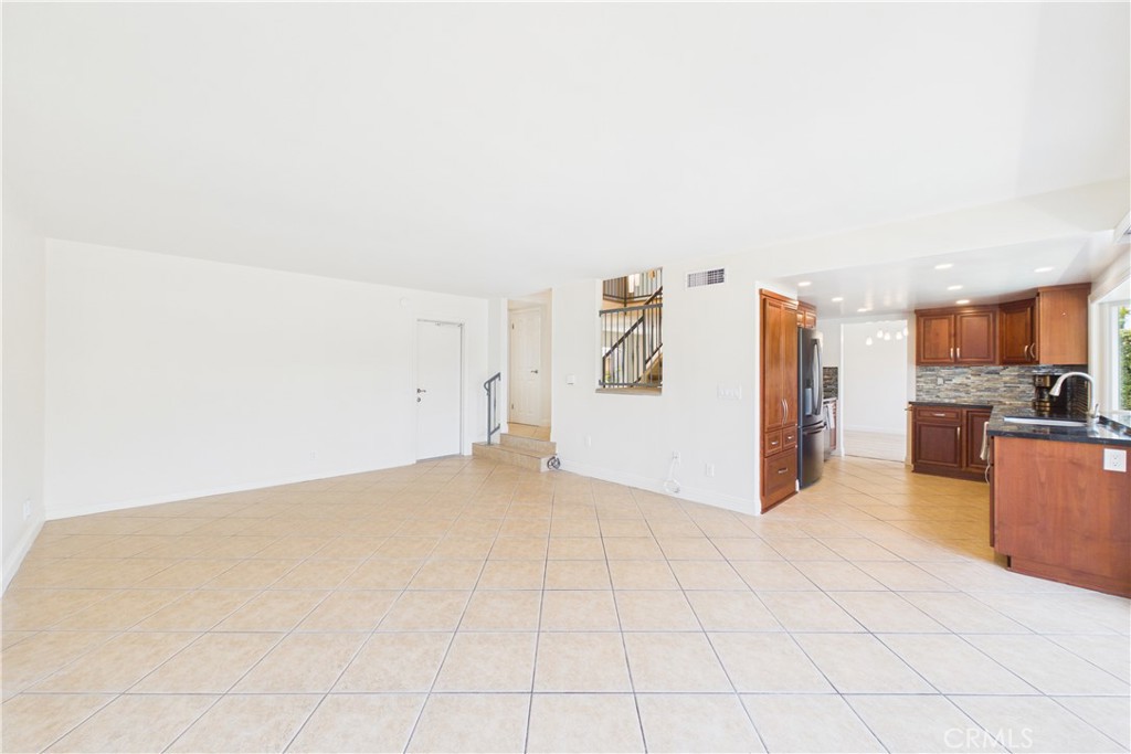 5089 Saratoga Avenue