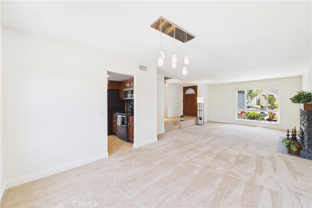 5089 Saratoga Avenue