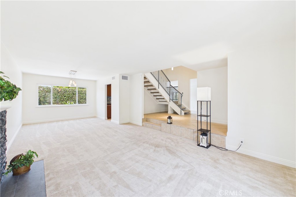 5089 Saratoga Avenue