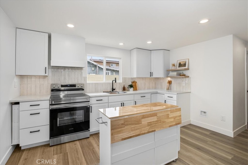 2422 W Pomona Street