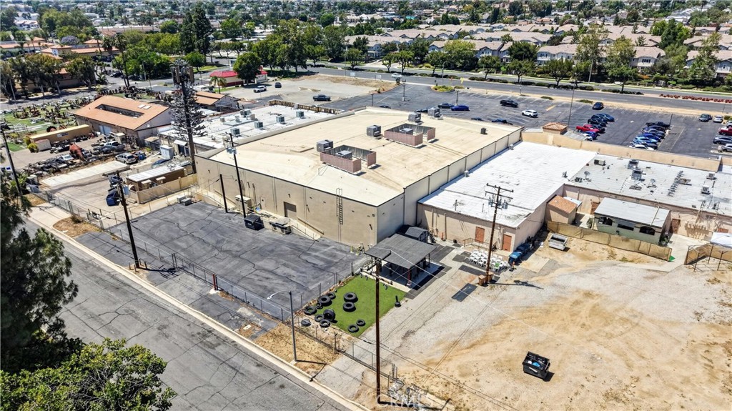 9451 Foothill