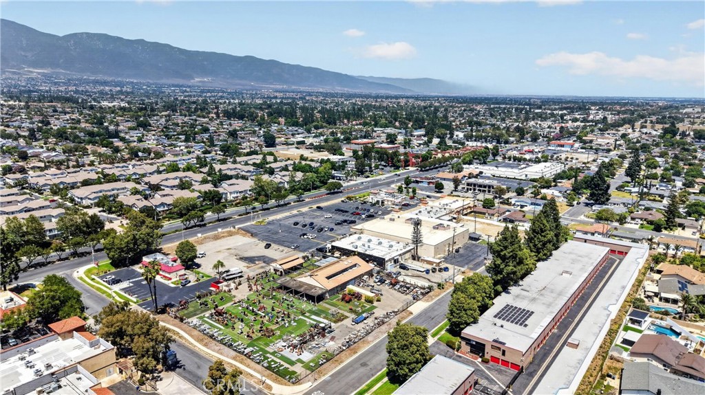 9451 Foothill