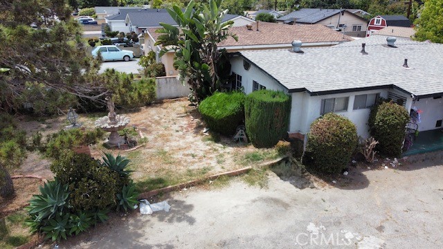 2205 W 9th