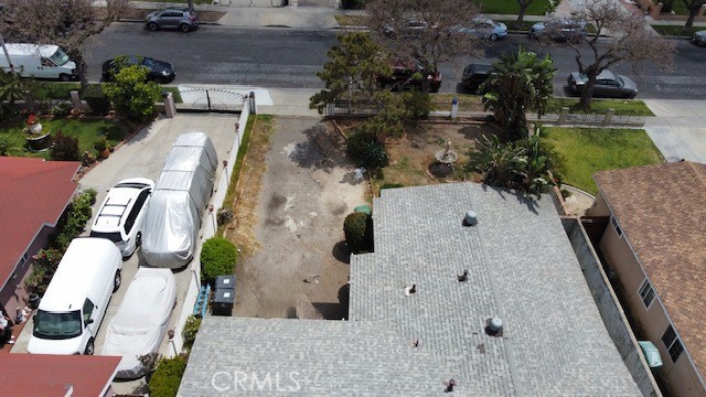 2205 W 9th