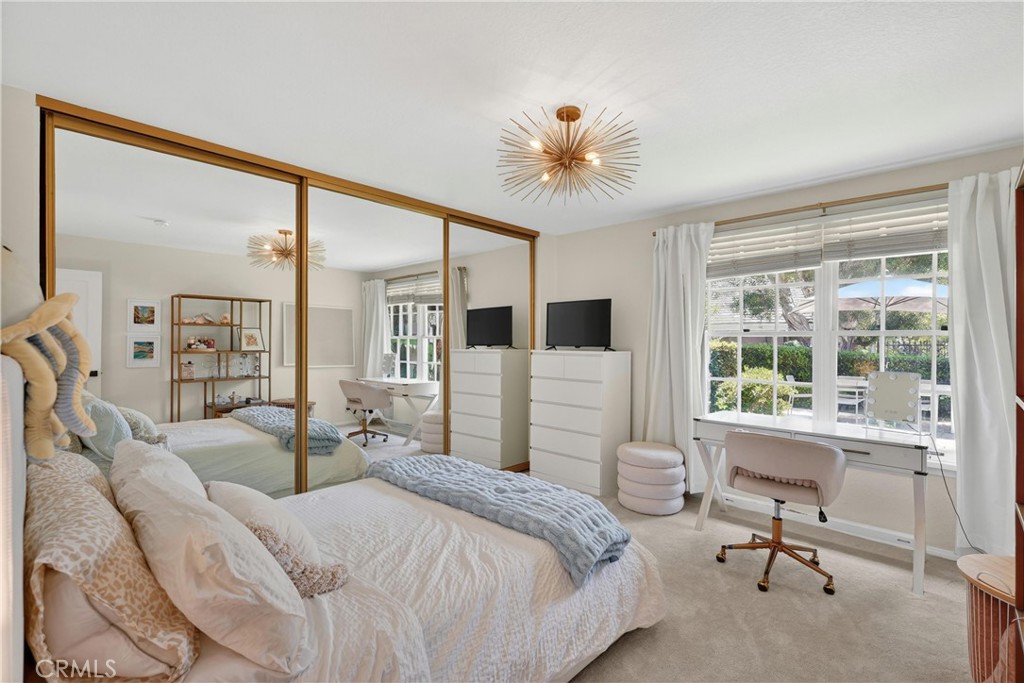 1812 Overview Circle