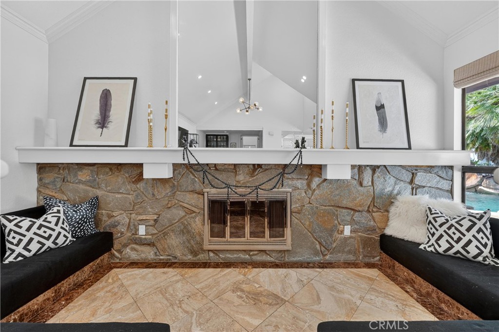 1812 Overview Circle