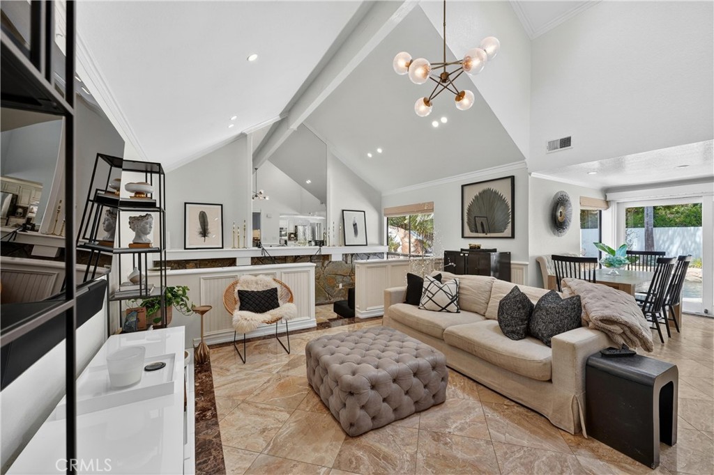1812 Overview Circle
