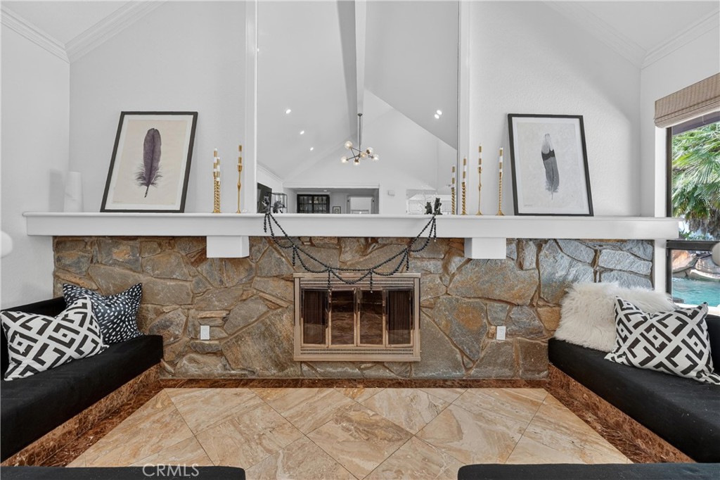 1812 Overview Circle