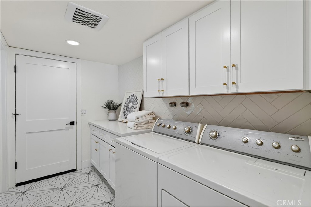 1812 Overview Circle