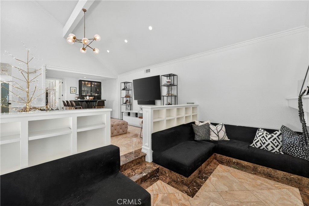 1812 Overview Circle