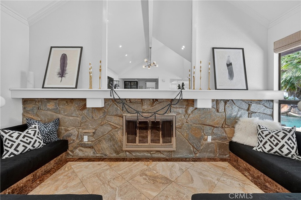 1812 Overview Circle