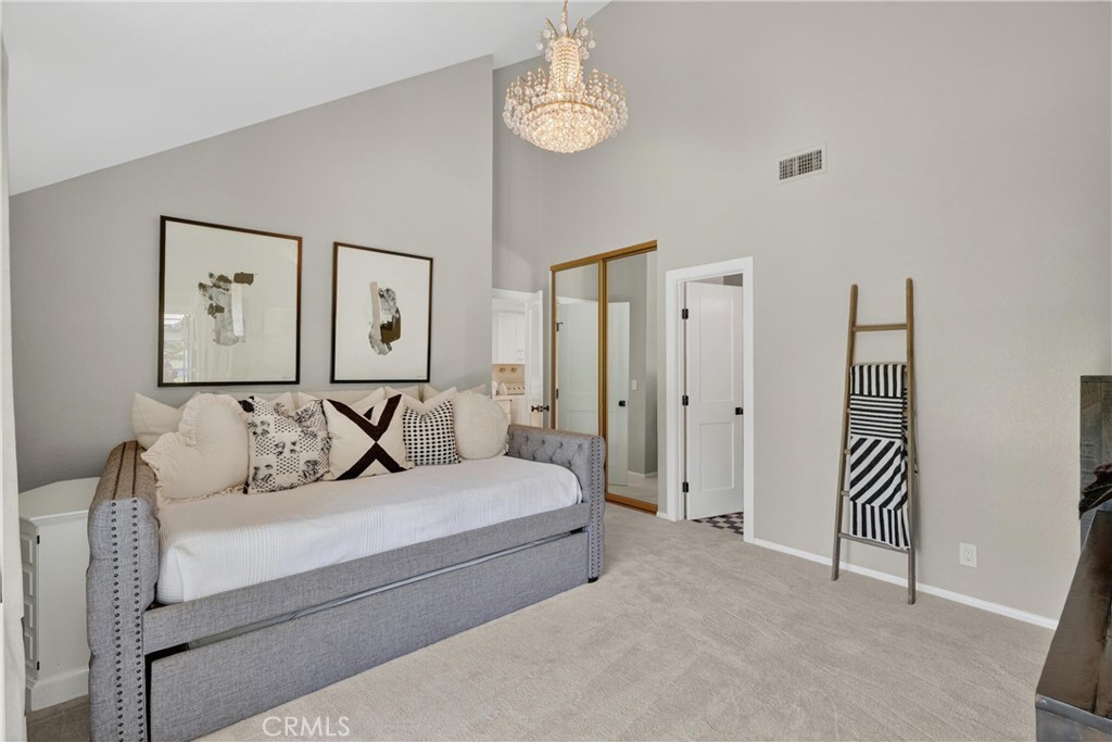 1812 Overview Circle