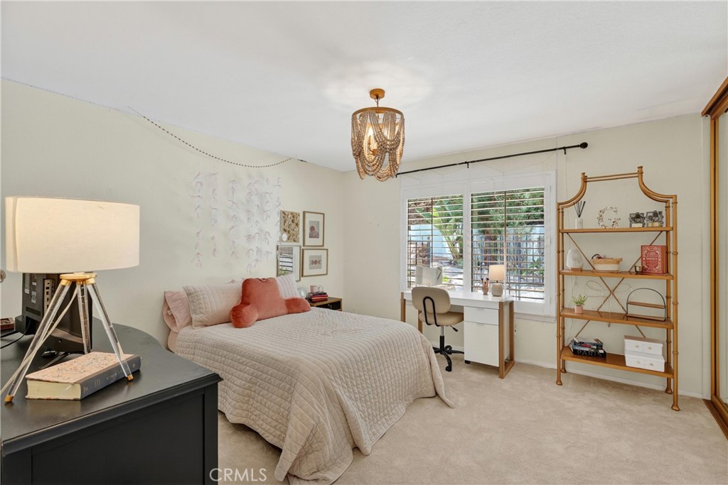 1812 Overview Circle