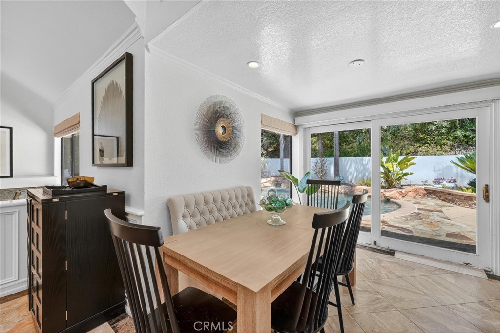 1812 Overview Circle