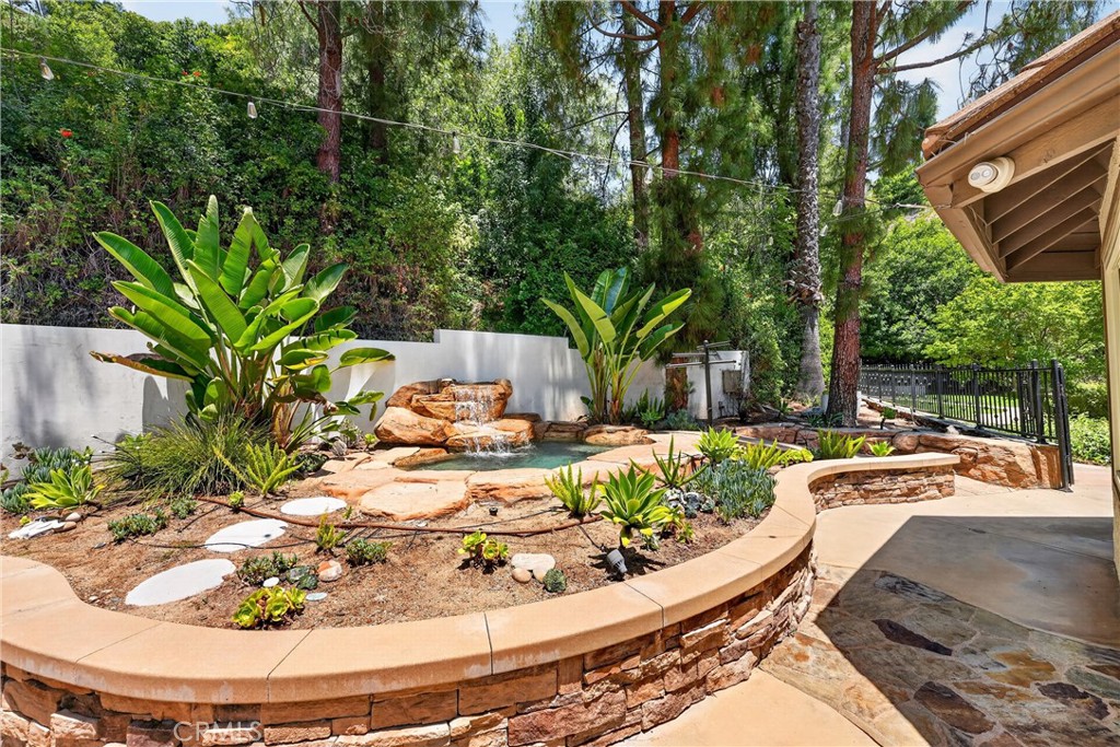1812 Overview Circle