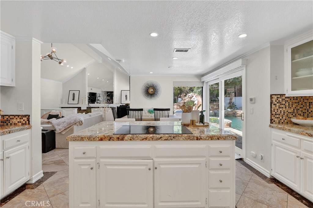 1812 Overview Circle