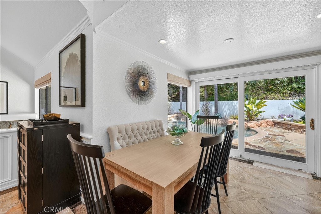 1812 Overview Circle