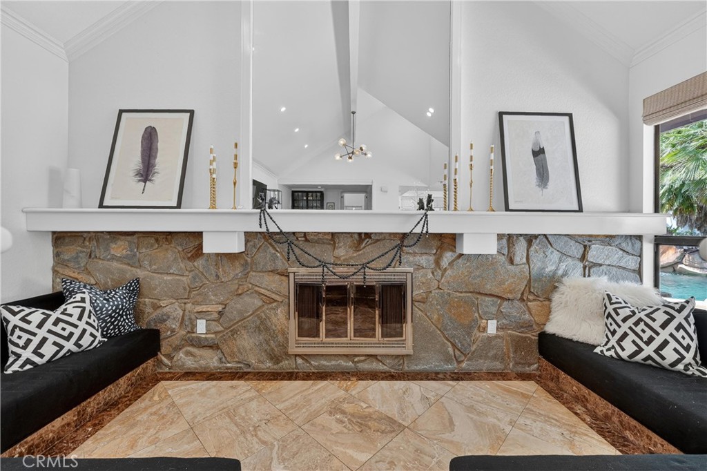 1812 Overview Circle