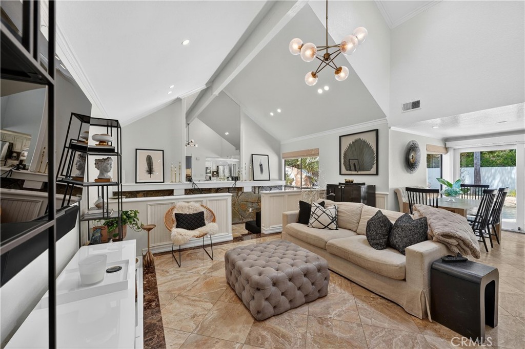 1812 Overview Circle
