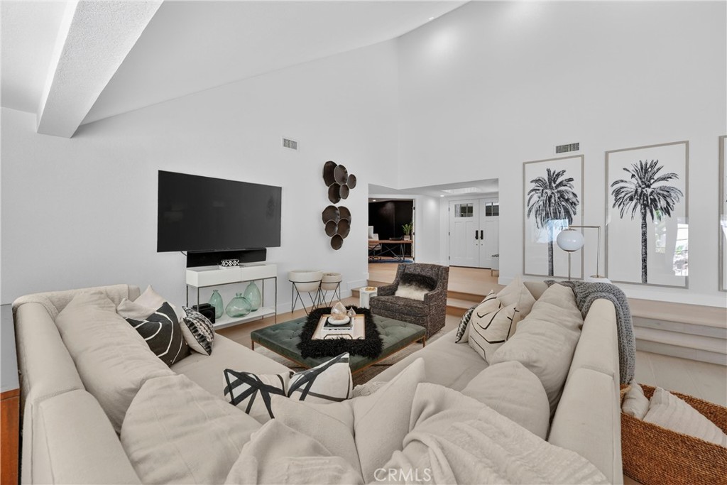 1812 Overview Circle
