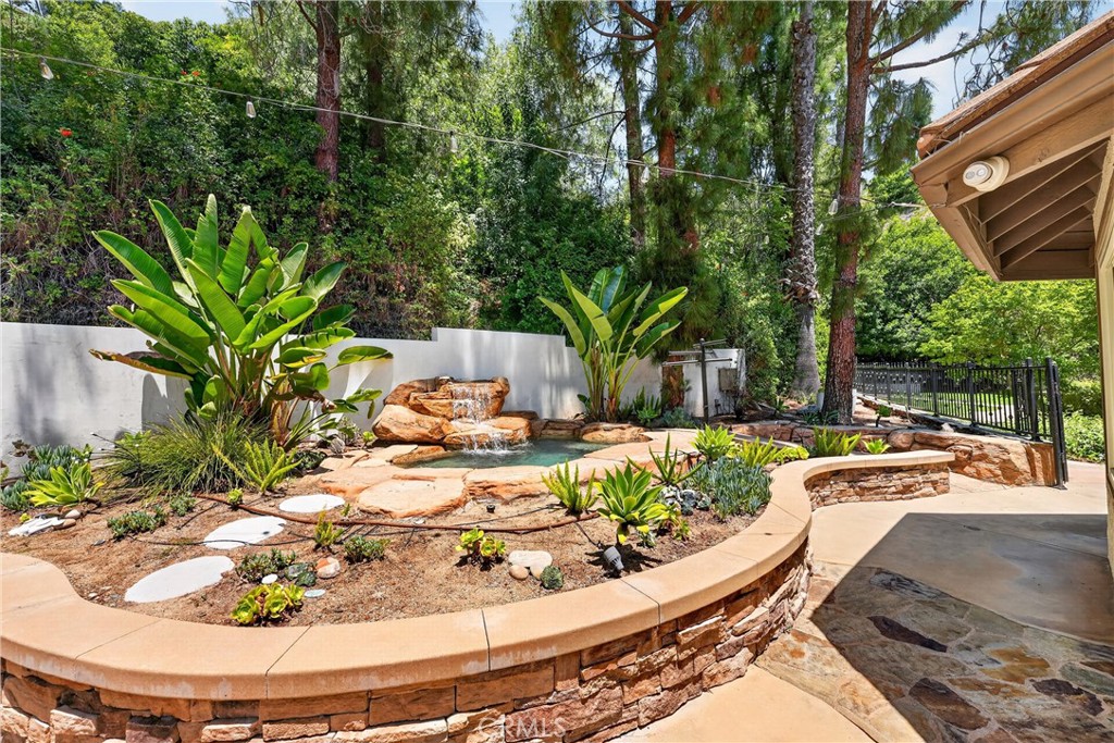 1812 Overview Circle