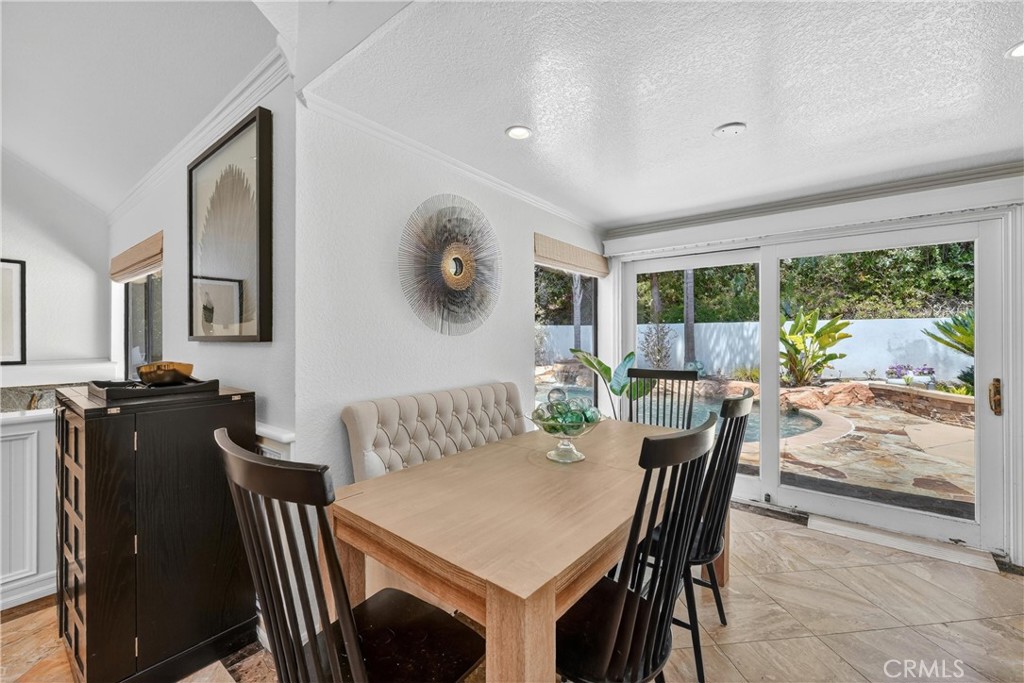 1812 Overview Circle