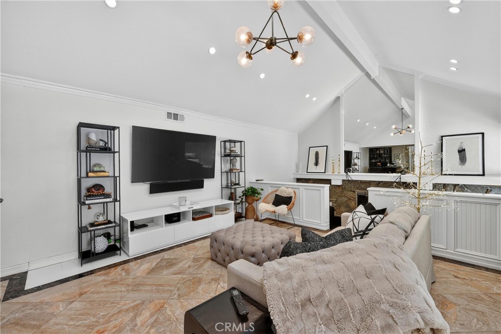 1812 Overview Circle