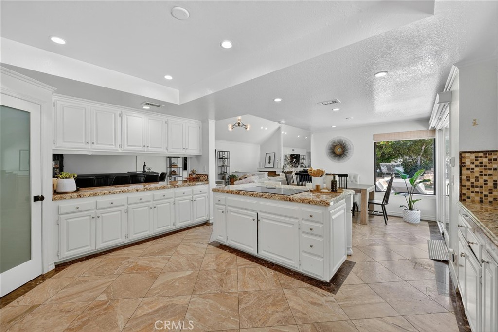 1812 Overview Circle