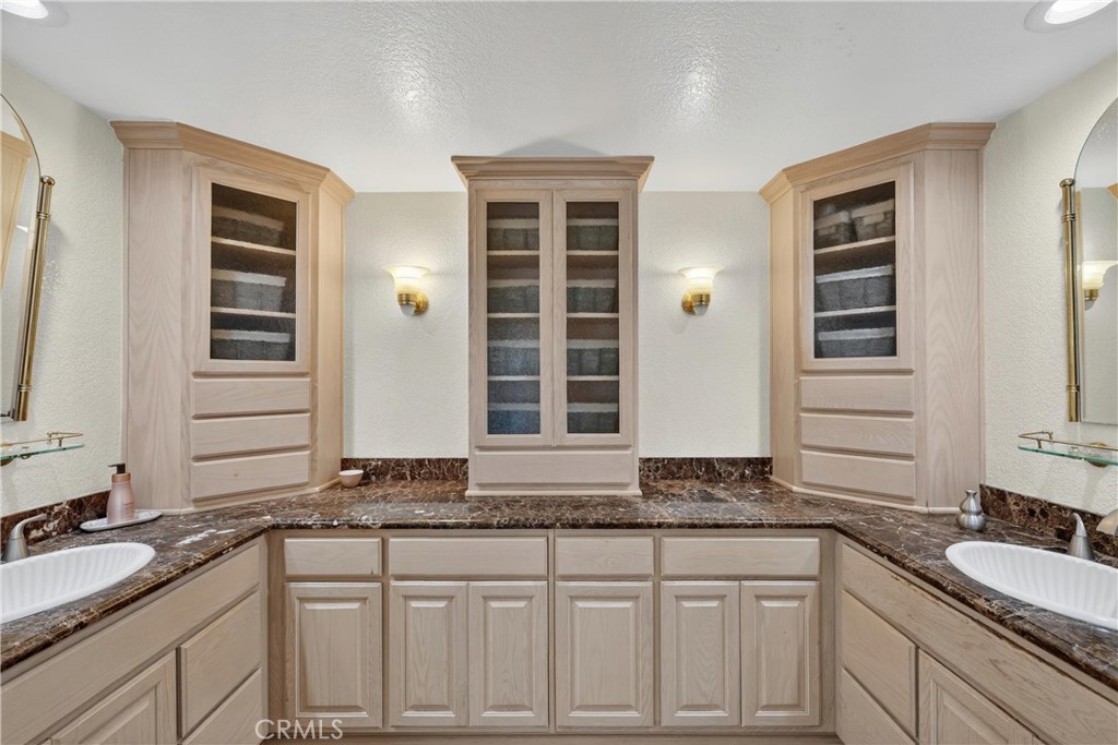 1812 Overview Circle
