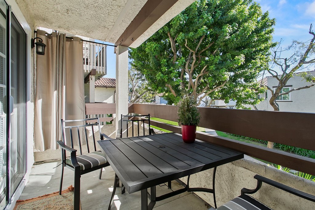 21372 Brookhurst 226