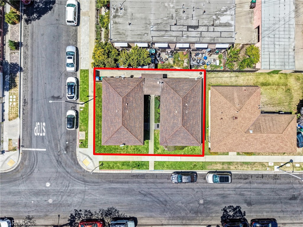 1065 E 19th