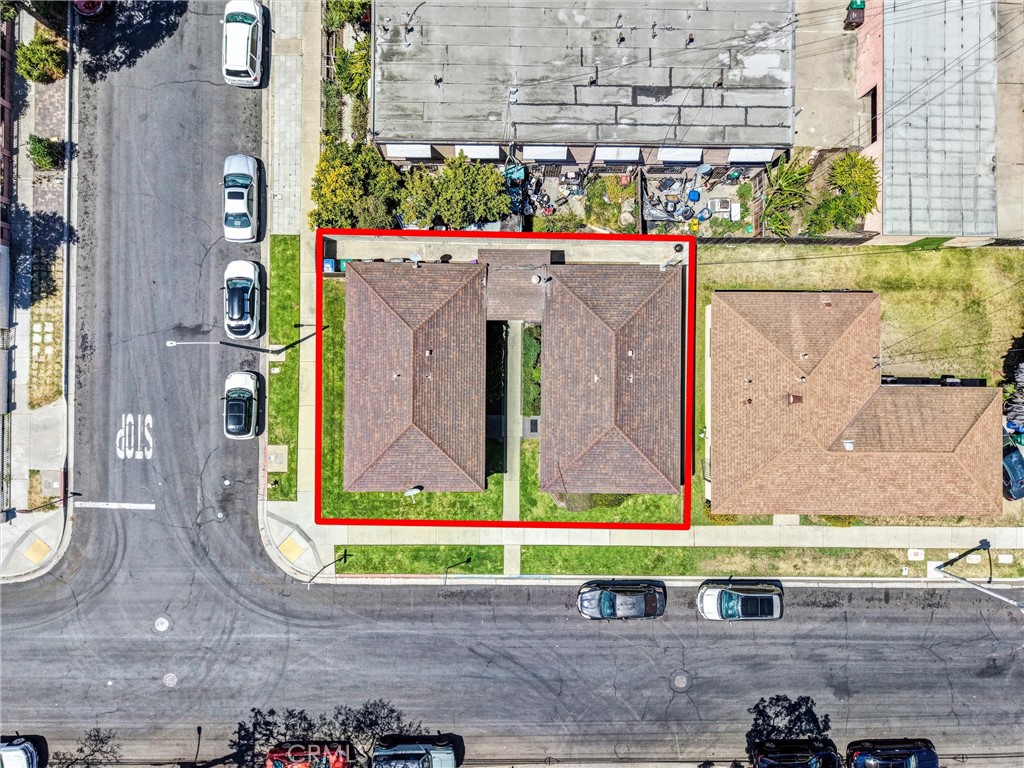 1065 E 19th